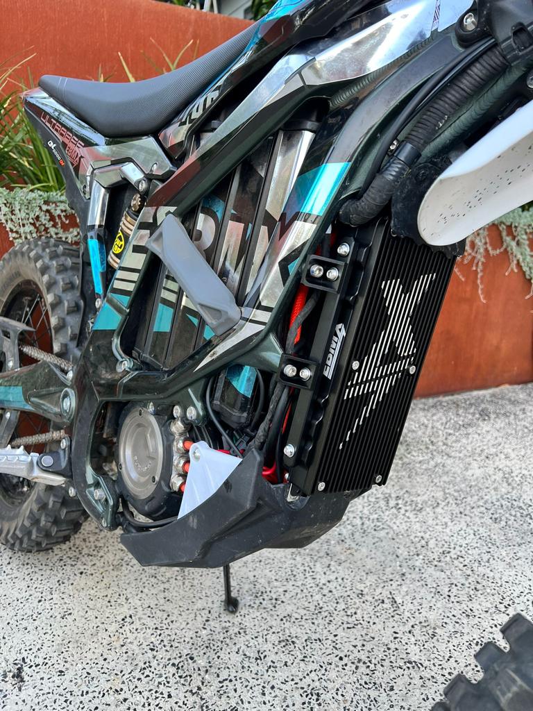 Ultra Bee Harness & Brackets for the Version 2 X-9000 (No Controller Included)