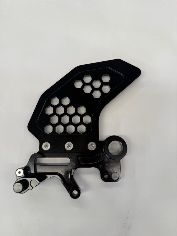 Ultra Bee Rear Disc Guard